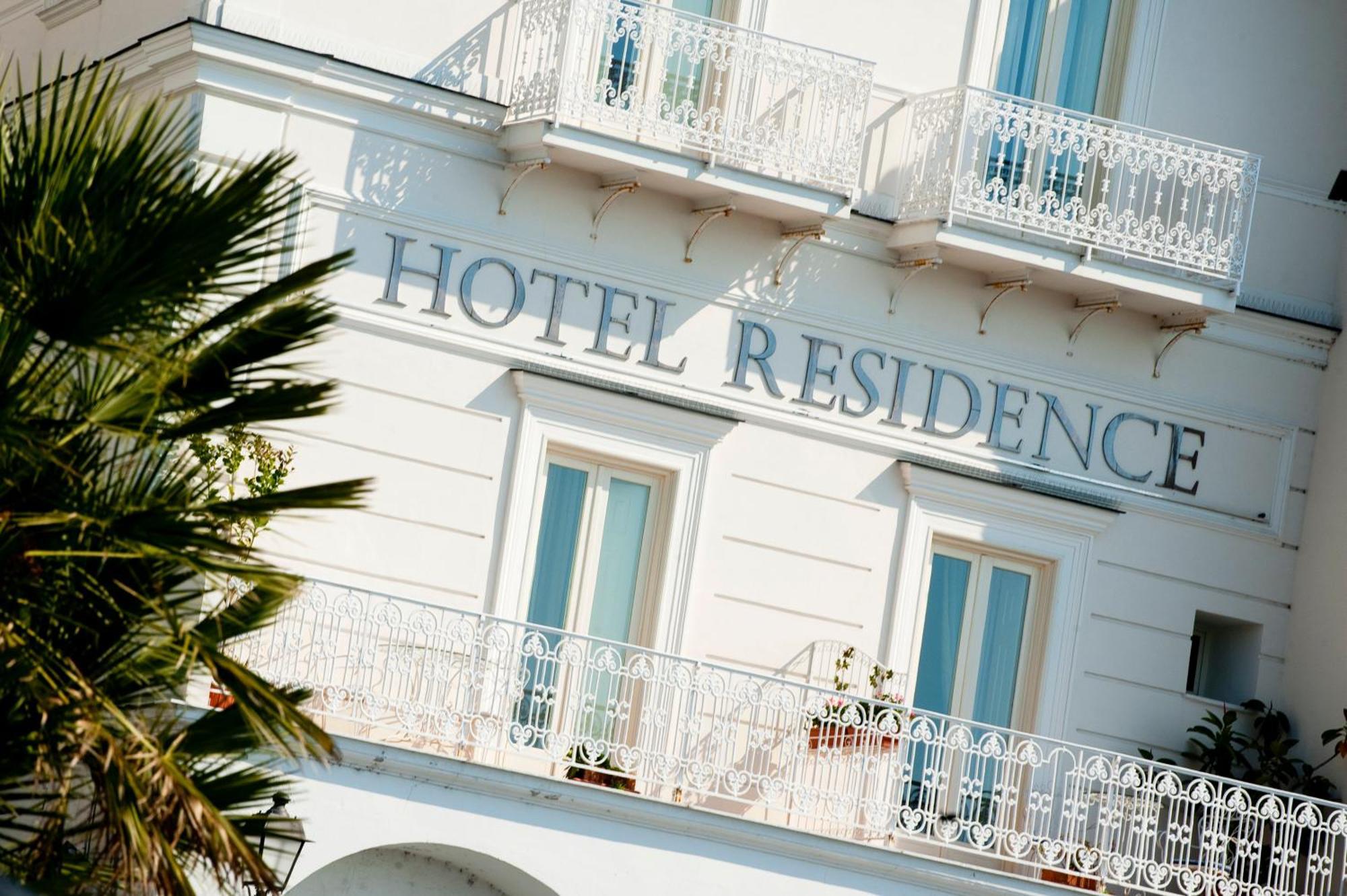 Hotel Residence Amalfi Bagian luar foto